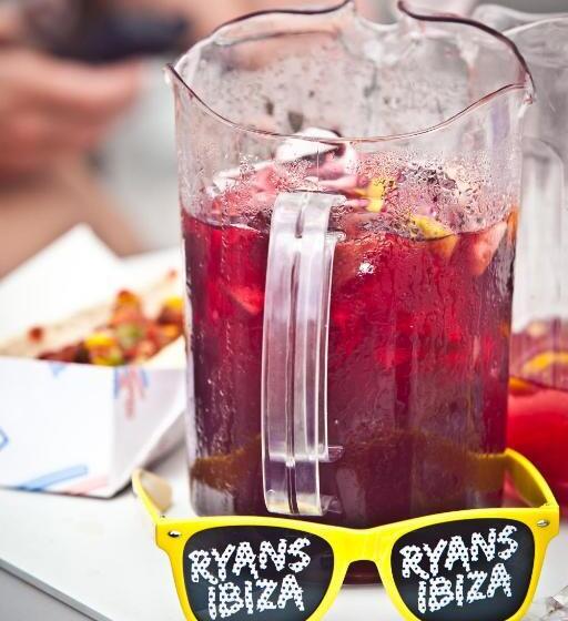 ホテル Ryans La Marina