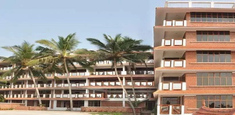 Hôtel Sagara Beach Resort