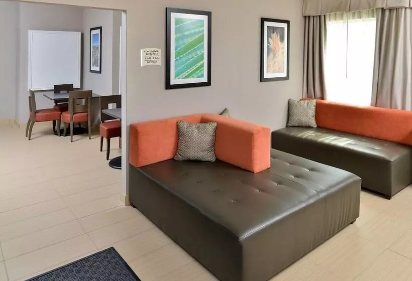 Отель Scottish Inn & Suites Cotulla, Tx