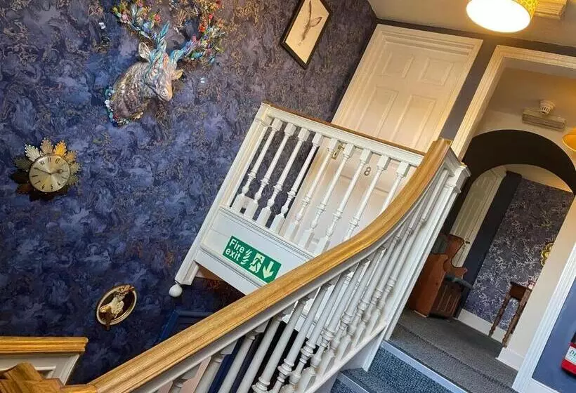 בית מלון כפרי The Mansion House