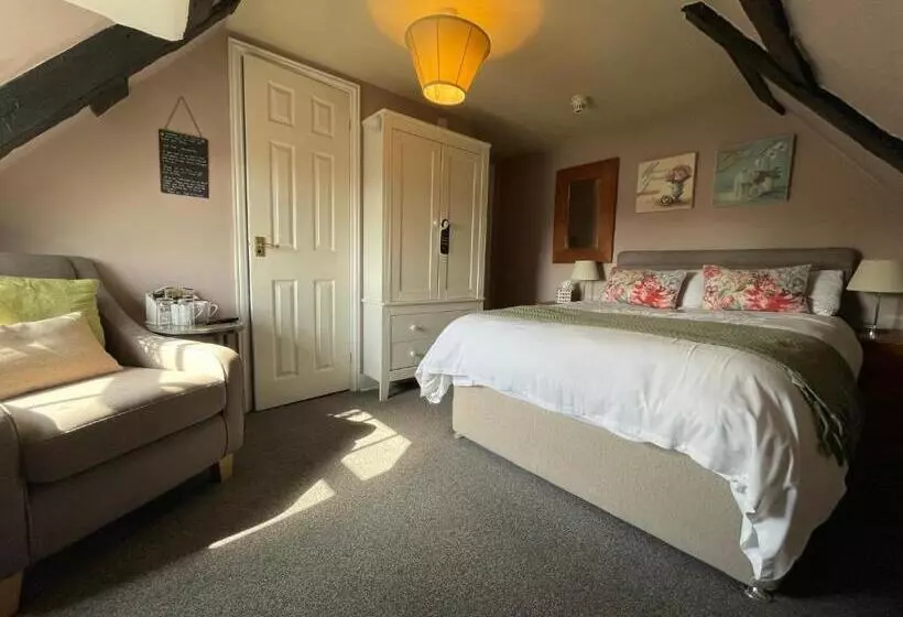 בית מלון כפרי The Mansion House