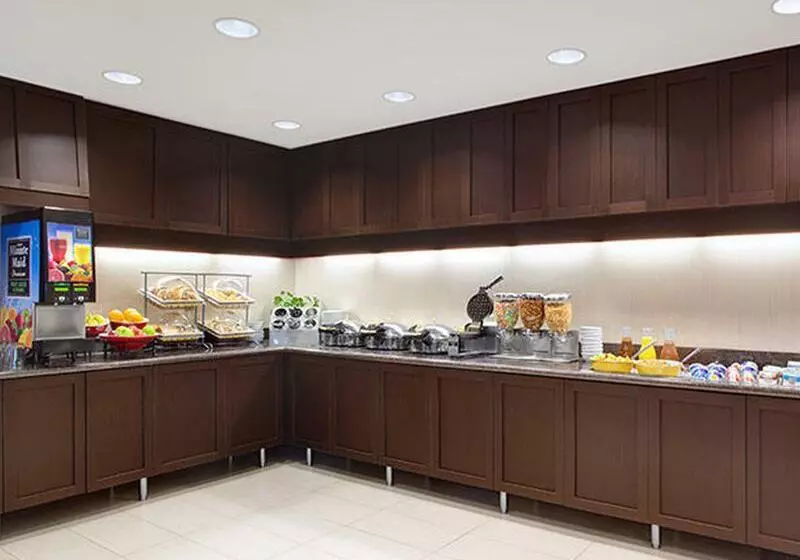 Otel Towneplace Suites By Marriott Laredo