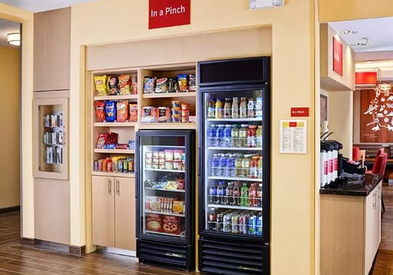 Otel Towneplace Suites By Marriott Laredo