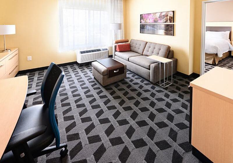 בית מלון כפרי Towneplace Suites By Marriott Laredo