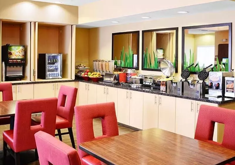 Otel Towneplace Suites By Marriott Laredo