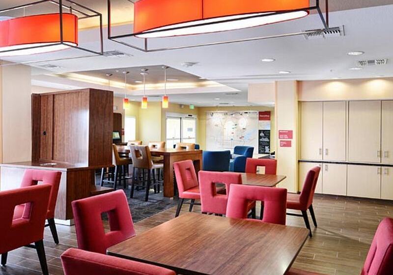 فندق Towneplace Suites By Marriott Laredo