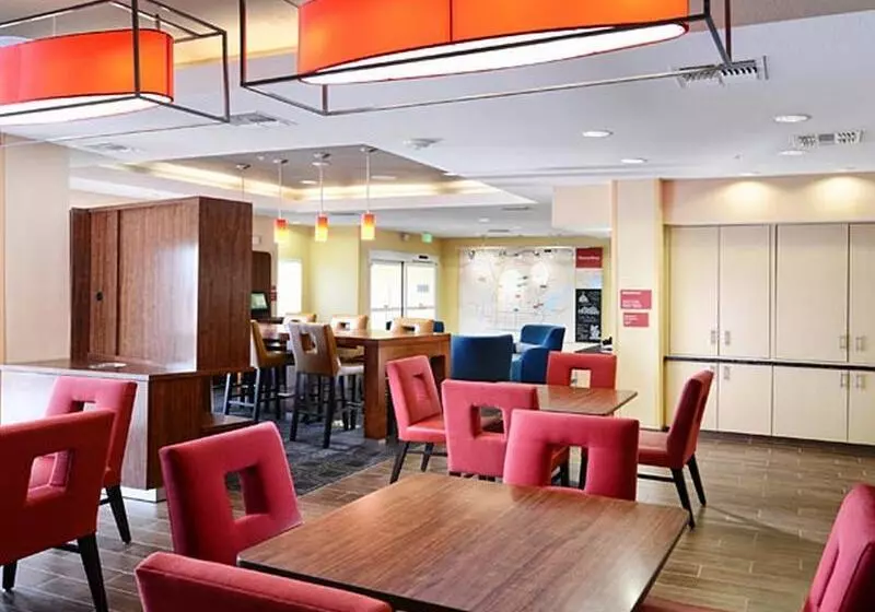 Otel Towneplace Suites By Marriott Laredo