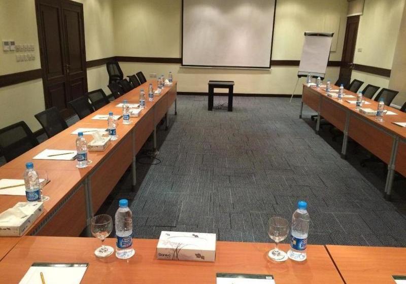 هتل Tulip Inn Tabuk