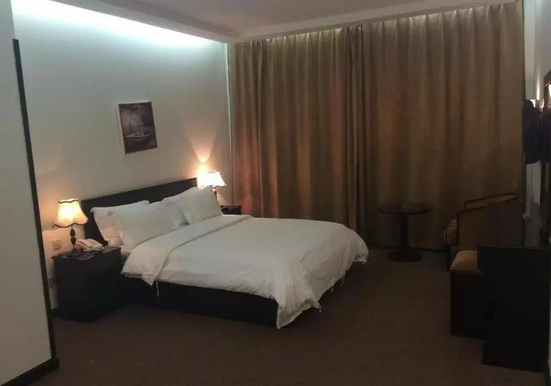 هتل Tulip Inn Tabuk