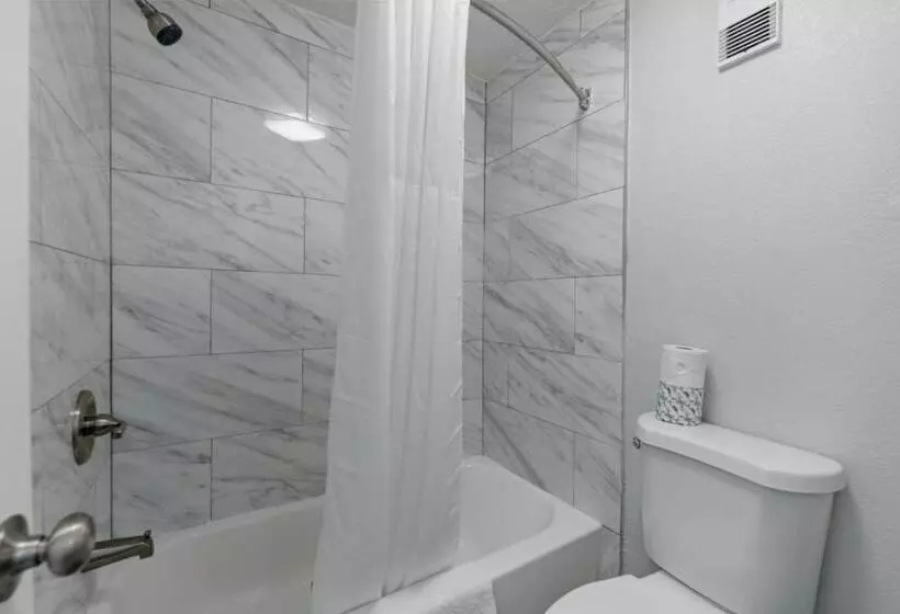 モーテル Budget Inn Norfolk, Va   Oceanview