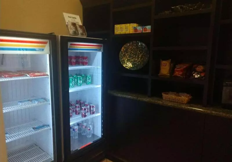 מוטל Best Western Casula Motor Inn