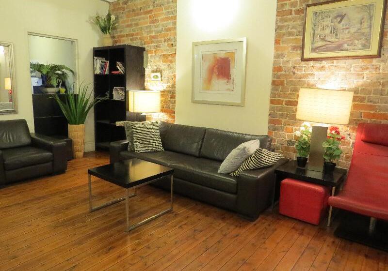 פנסיון Newtown Cozy Stays