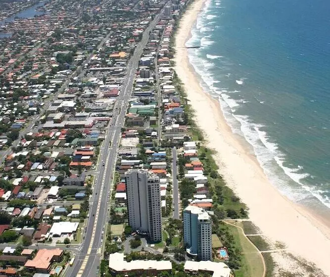 Royal Palm Resort On The Beach