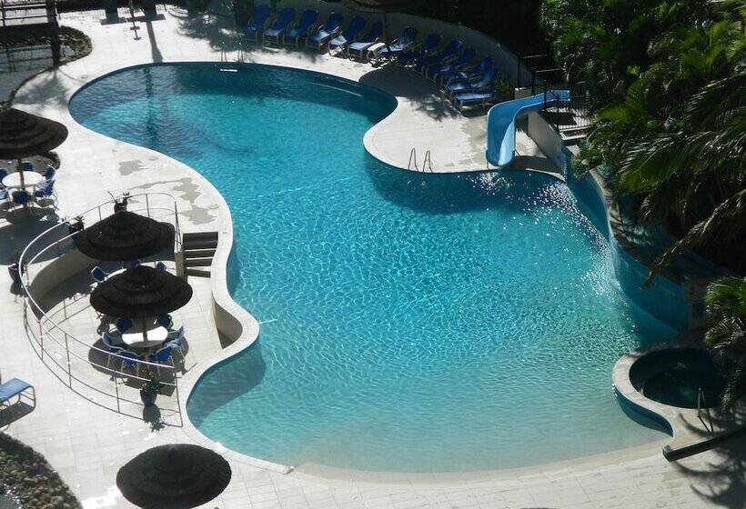 Royal Palm Resort On The Beach