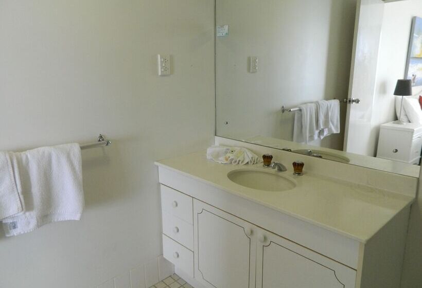 Royal Palm Resort On The Beach