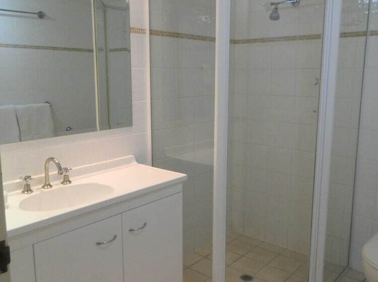 Royal Palm Resort On The Beach