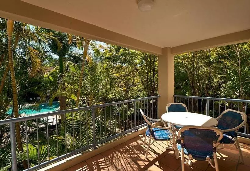 Sanctuary Lake Apartments