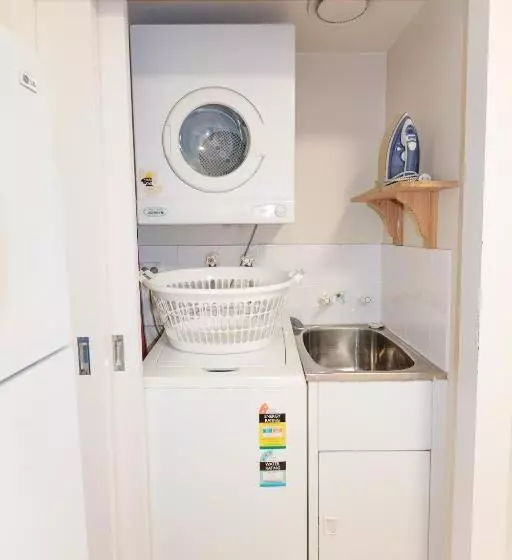 Sanctuary Lake Apartments