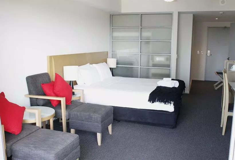 Darwin Executive Suites & Free Car