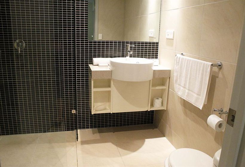 Darwin Executive Suites & Free Car