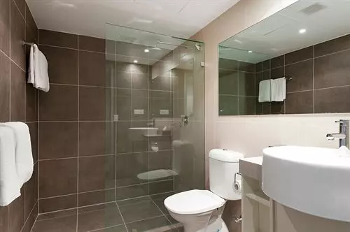 Darwin Executive Suites & Free Car