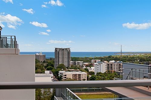 Darwin Executive Suites & Free Car