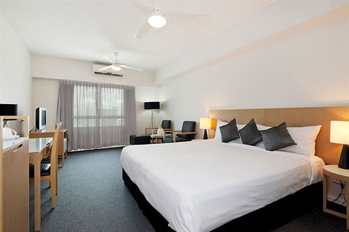 Darwin Executive Suites & Free Car