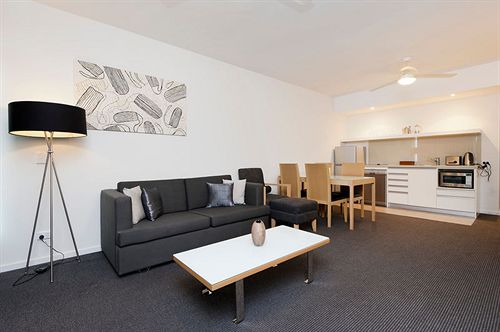 Darwin Executive Suites & Free Car