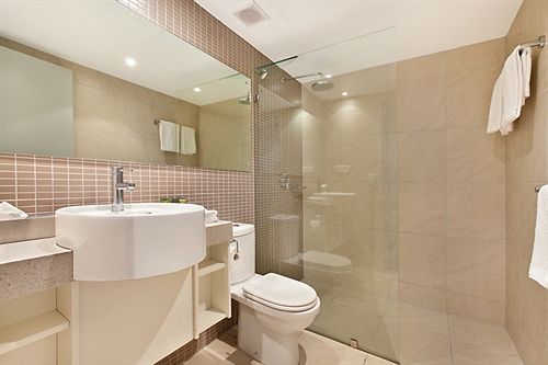 Darwin Executive Suites & Free Car