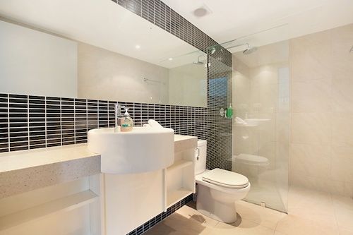 Darwin Executive Suites & Free Car