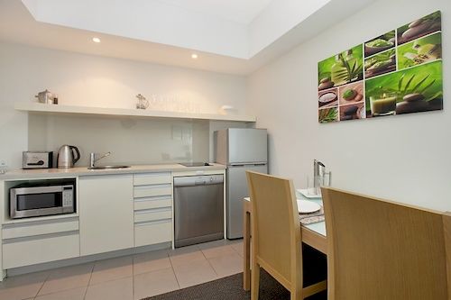 Darwin Executive Suites & Free Car