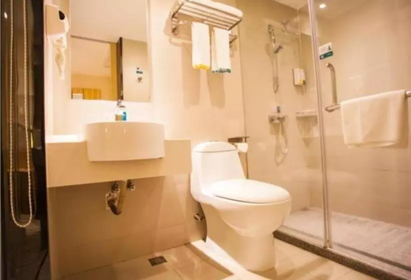 هتل City Comfort Inn Zhanjiang Seaside Park Guanhai Corridor