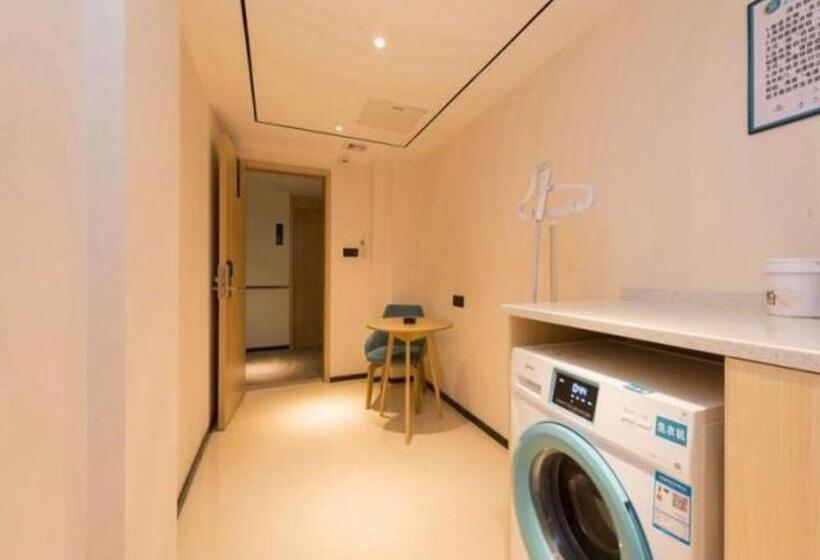 בית מלון כפרי City Comfort Inn Guangzhou Liwan Zengjiao Jushu Metro Station