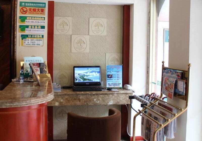 Hotelli Greentree Inn Weihai Passenger Transport Terminal