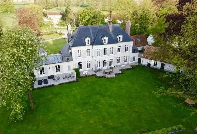 Aamiaismajoitus (B&B) Domaine De La Course