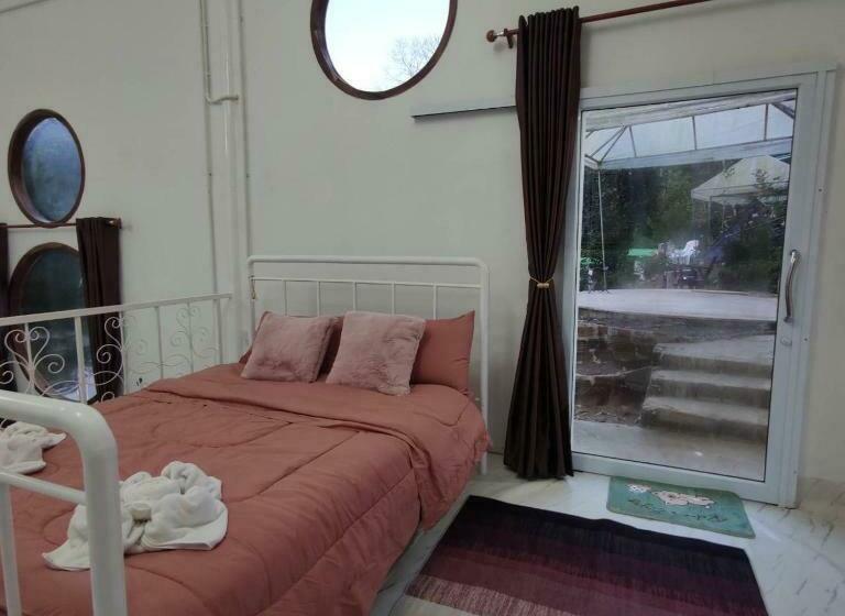 민박 บ้านชายดอย Glamping ดอยแม่แจ๋ม Cheason ,muangpan, Lampang