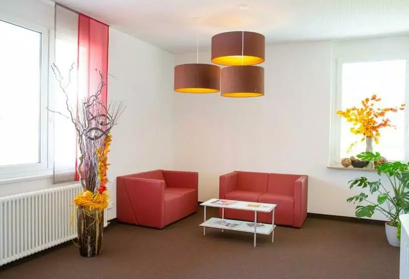 Hotelli Das Gästehaus Puschendorf