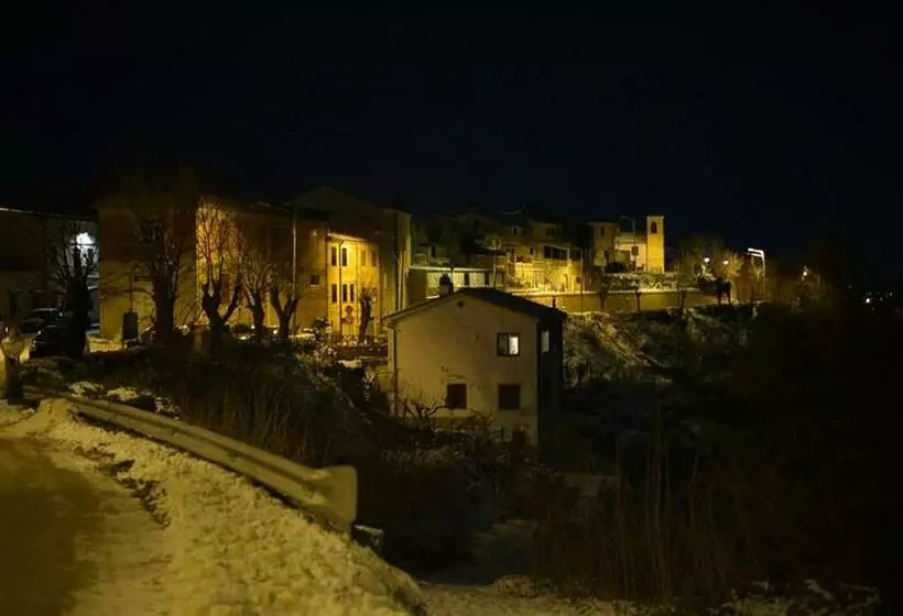 هتل Poggio Del Conero