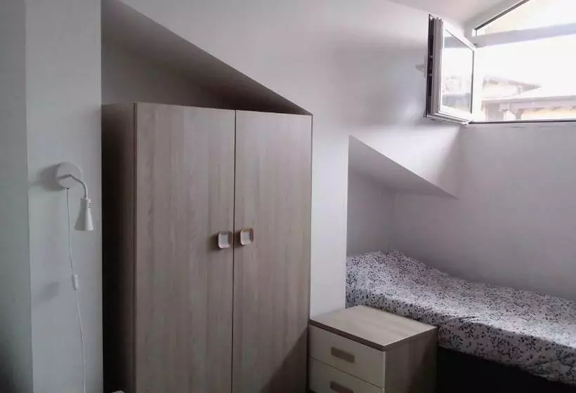 ペンション La Quercia Fiorita