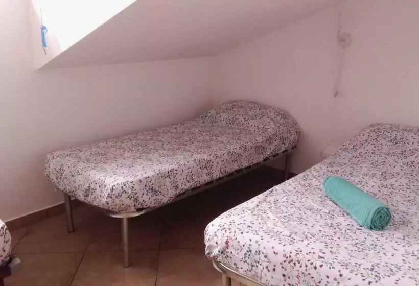 ペンション La Quercia Fiorita