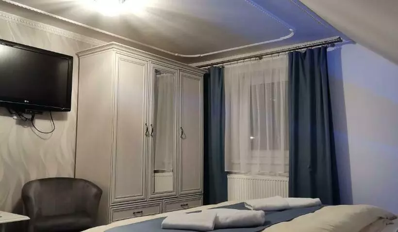 ペンション Penzion Monika