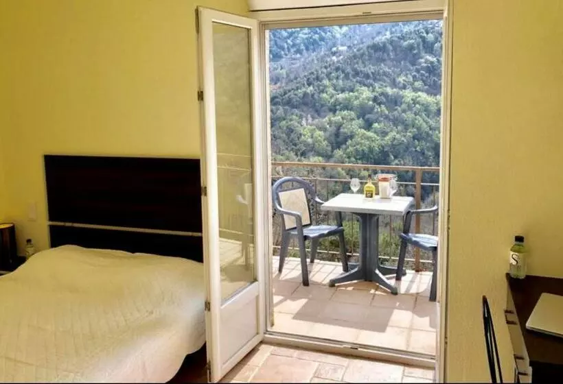 ベッドアンドブレックファースト Auberge Chez François