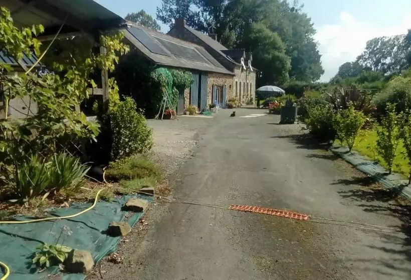 Aamiaismajoitus (B&B) Bienvenue Chez Joëlle Et André Au 207