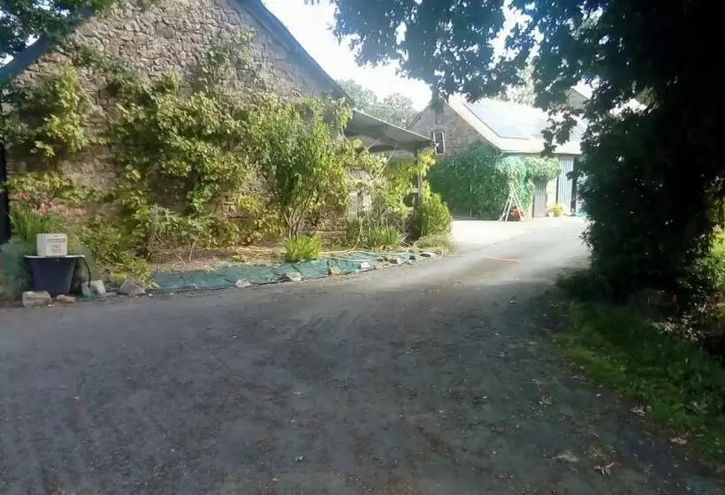 Aamiaismajoitus (B&B) Bienvenue Chez Joëlle Et André Au 207