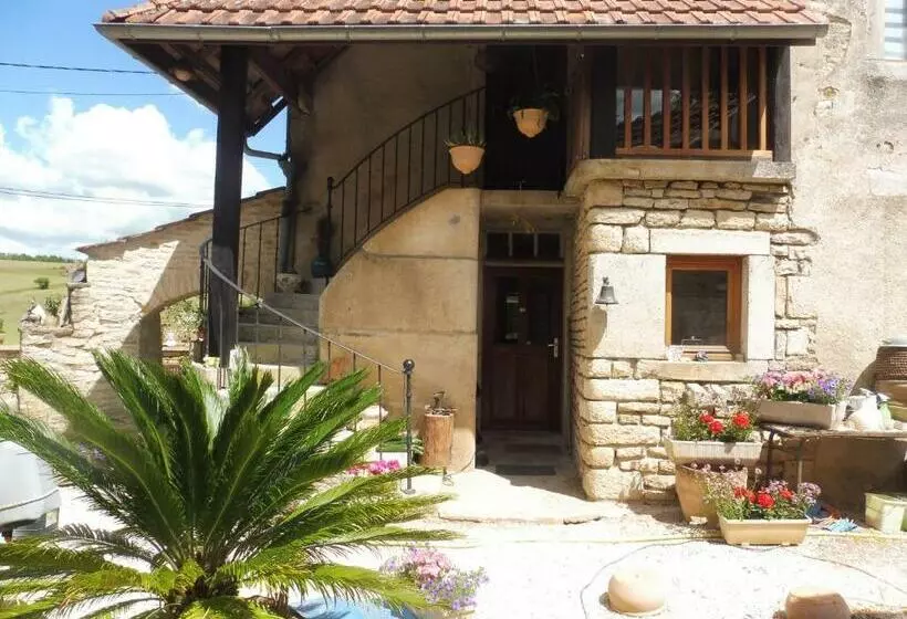 Aamiaismajoitus (B&B) Chambre D Hôtes Des 3 Ifs