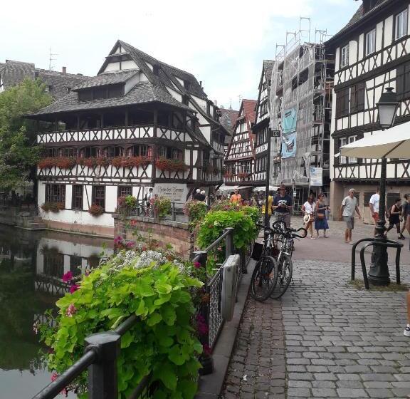 ベッドアンドブレックファースト Chambre D Hôtes Du Schneeberg