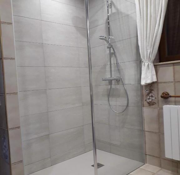 ベッドアンドブレックファースト Chambre D Hôtes Du Schneeberg