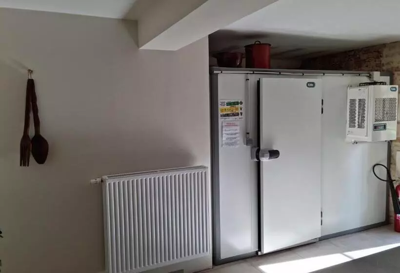 Aamiaismajoitus (B&B) Château De La Cressonnière