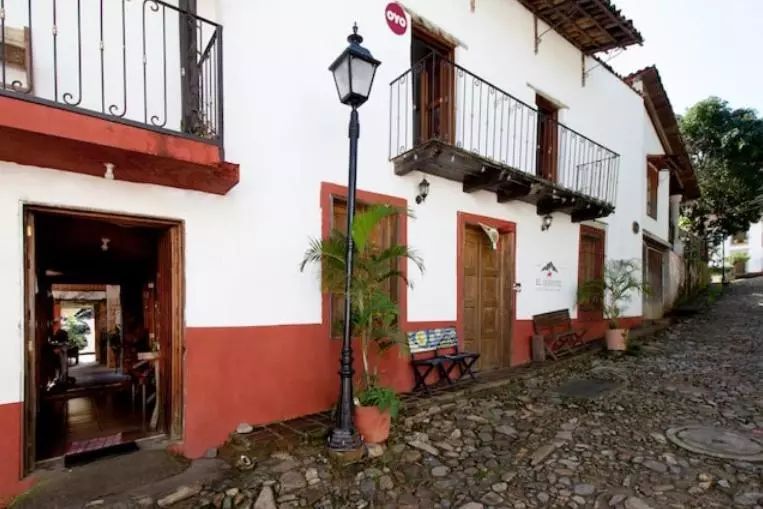 ホテル De Cervantes