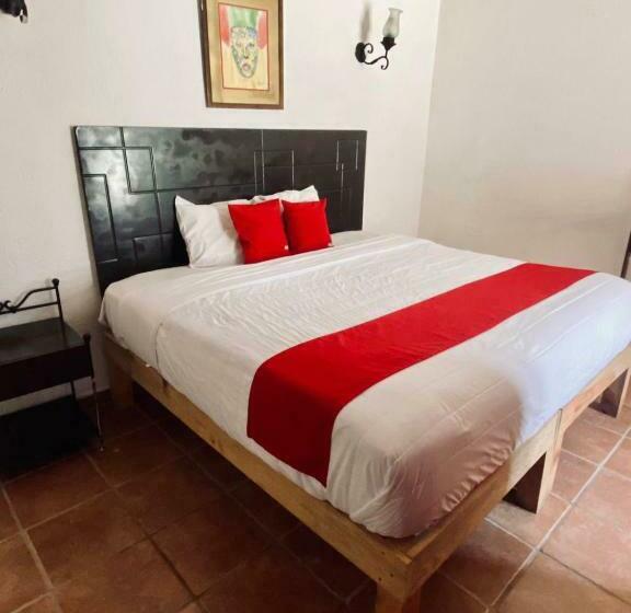 فندق De Cervantes